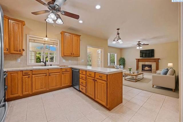 100 Willowbrook Pl, Richland, WA 99352