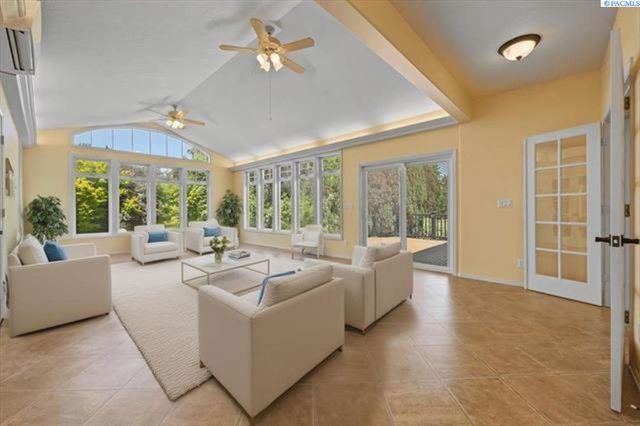 100 Willowbrook Pl, Richland, WA 99352