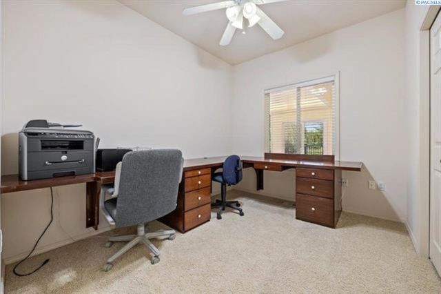 100 Willowbrook Pl, Richland, WA 99352