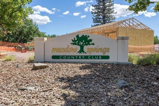 100 Willowbrook Pl, Richland, WA 99352