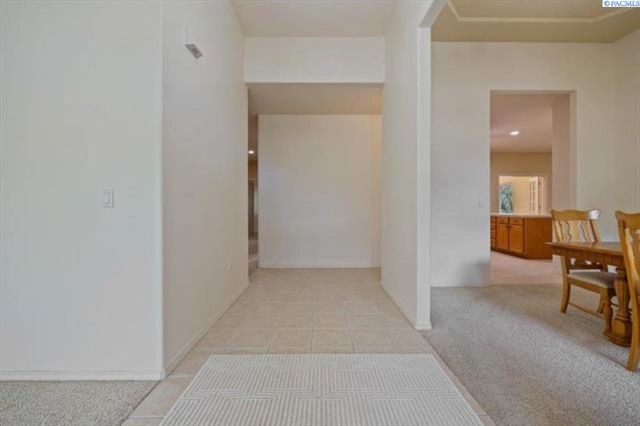 100 Willowbrook Pl, Richland, WA 99352