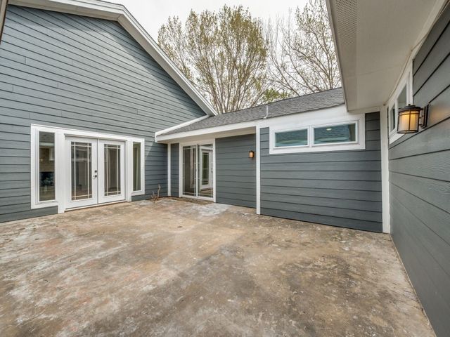 1129 Yorkshire Drive, Carrollton, TX 75007