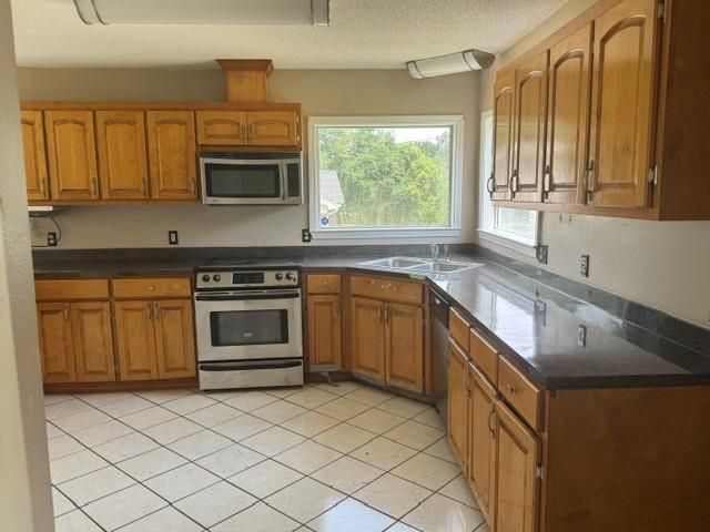 77 Oklahoma Drive, Mobile, AL 36608