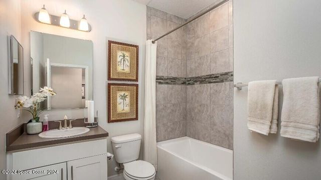 8745 101st Court, Vero Beach, FL 32967