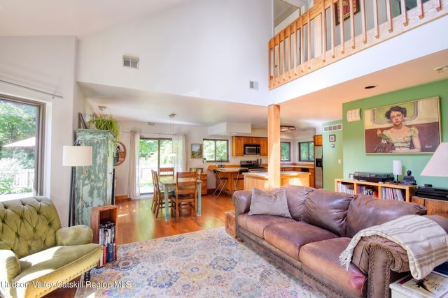 891 Old Post Road, New Paltz, NY 12561