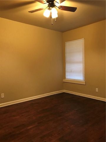 932 Harlandale Avenue, Dallas, TX 75216