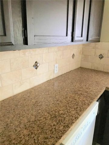 932 Harlandale Avenue, Dallas, TX 75216
