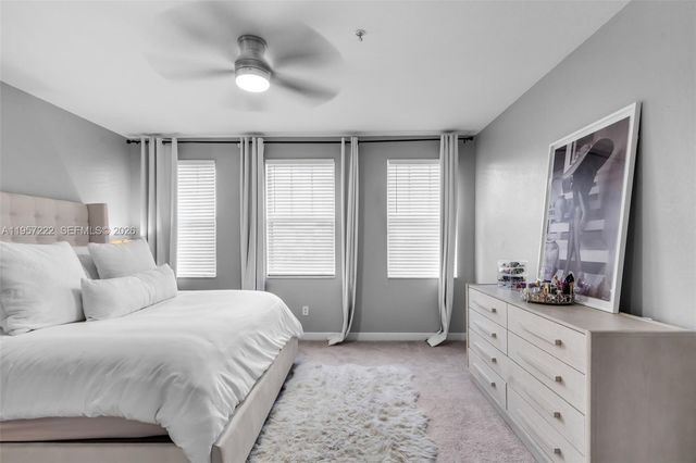 447 Corte Madera Ln 3, West Palm Beach, FL 33401