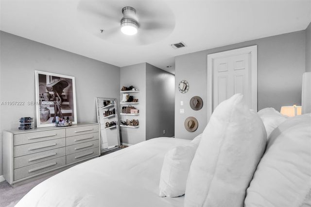 447 Corte Madera Ln 3, West Palm Beach, FL 33401