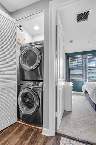 447 Corte Madera Ln 3, West Palm Beach, FL 33401