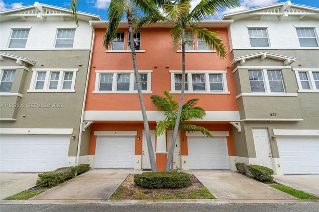 447 Corte Madera Ln 3, West Palm Beach, FL 33401