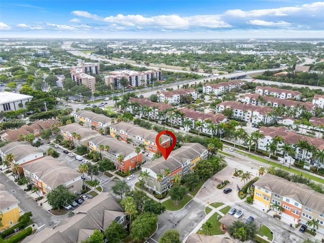 447 Corte Madera Ln 3, West Palm Beach, FL 33401