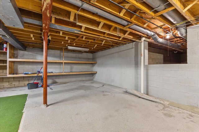 7360 W Brunn DRIVE, Franklin, WI 53132