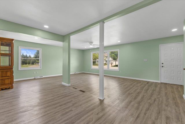 7360 W Brunn DRIVE, Franklin, WI 53132
