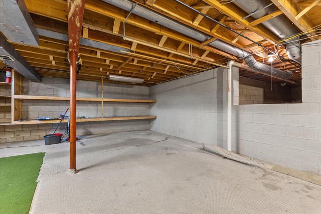 7360 W Brunn DRIVE, Franklin, WI 53132