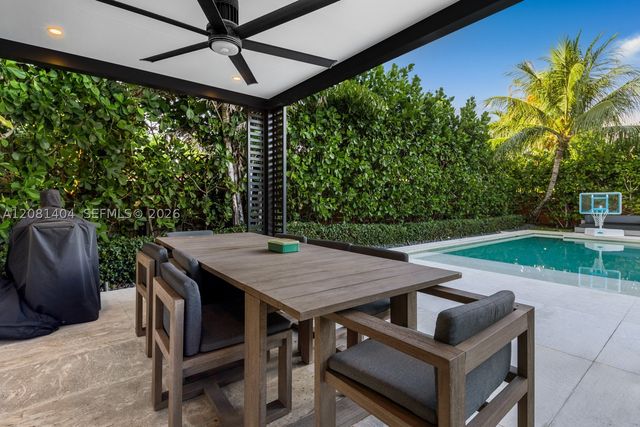 771 Fairway Dr, Miami Beach, FL 33141