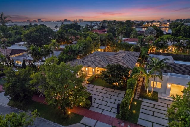 771 Fairway Dr, Miami Beach, FL 33141