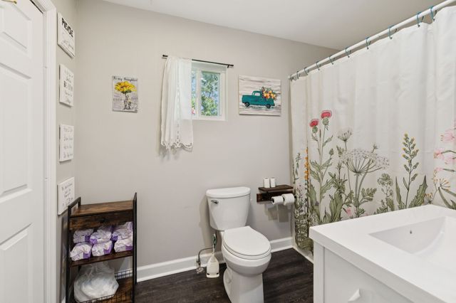 736 Hancock Rd, Jasper, TN 37347