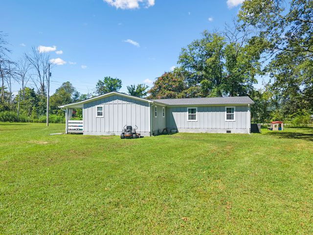 736 Hancock Rd, Jasper, TN 37347