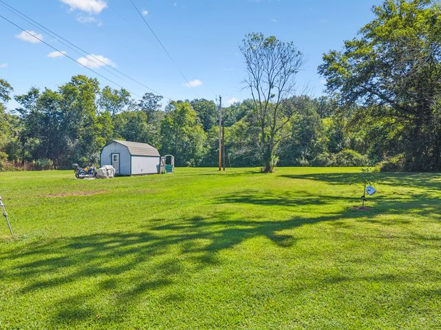 736 Hancock Rd, Jasper, TN 37347