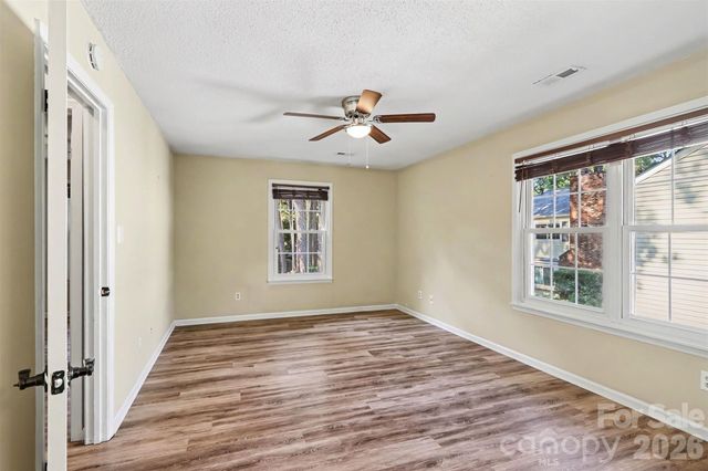 8521 Castle Pine Court, Charlotte, NC 28226