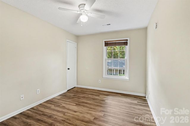 8521 Castle Pine Court, Charlotte, NC 28226