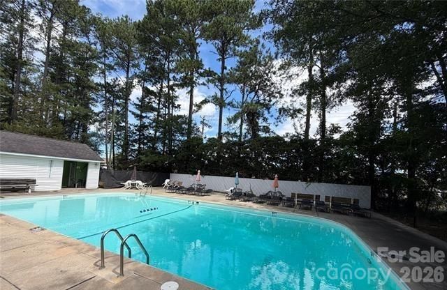 8521 Castle Pine Court, Charlotte, NC 28226