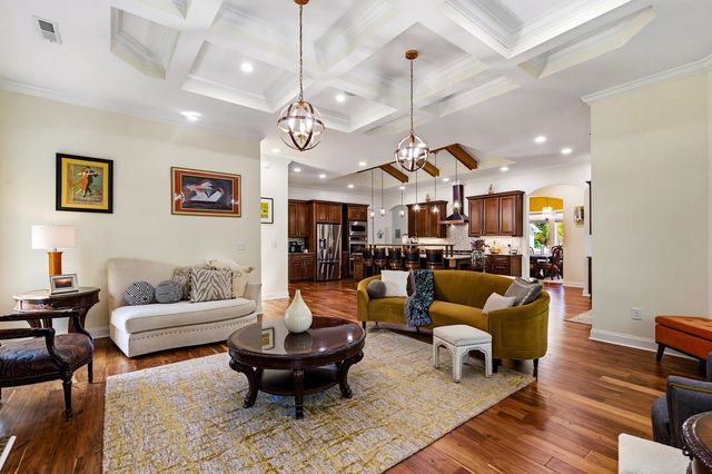 321 N Oak Dr., Surfside Beach, SC 29575