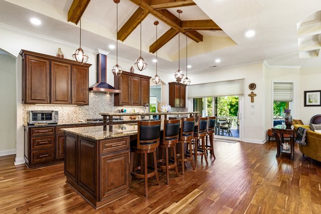 321 N Oak Dr., Surfside Beach, SC 29575