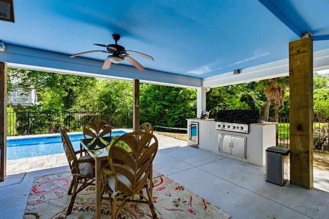 321 N Oak Dr., Surfside Beach, SC 29575