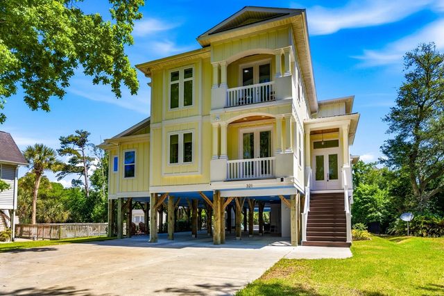321 N Oak Dr., Surfside Beach, SC 29575