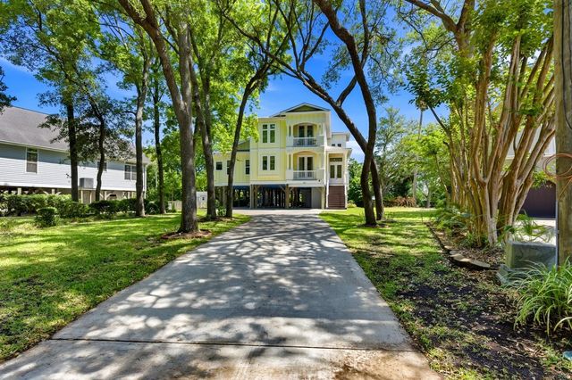 321 N Oak Dr., Surfside Beach, SC 29575