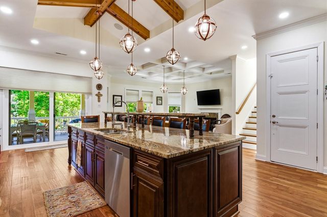321 N Oak Dr., Surfside Beach, SC 29575