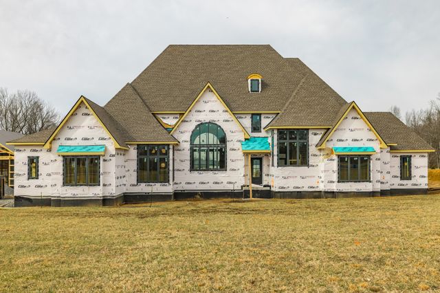 220 Shun Pike, Cottontown, TN 37048