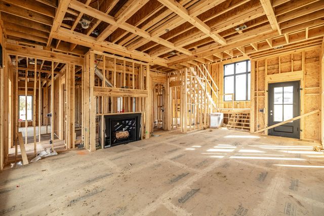 220 Shun Pike, Cottontown, TN 37048