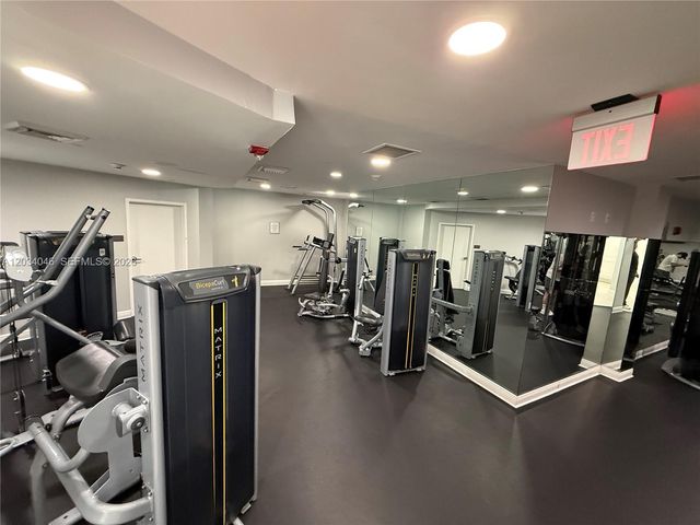1250 S Miami Avenue 1302, Miami, FL 33130