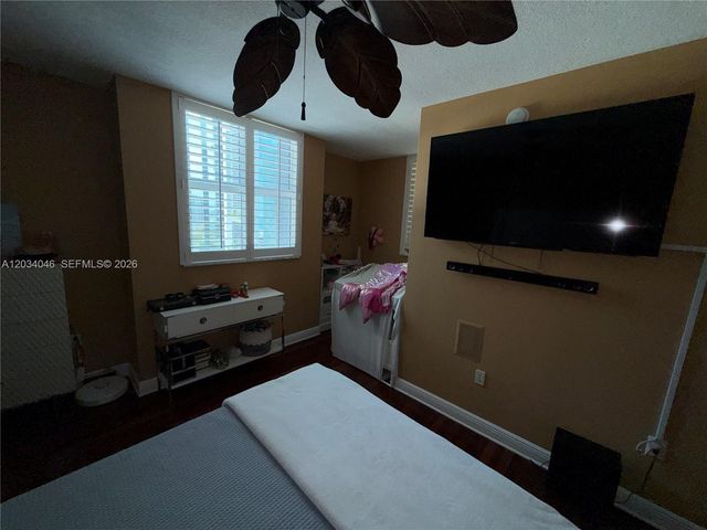 1250 S Miami Avenue 1302, Miami, FL 33130