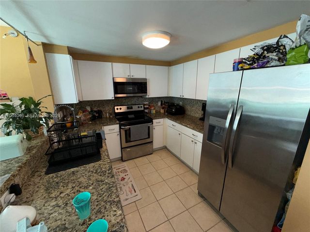 1250 S Miami Avenue 1302, Miami, FL 33130