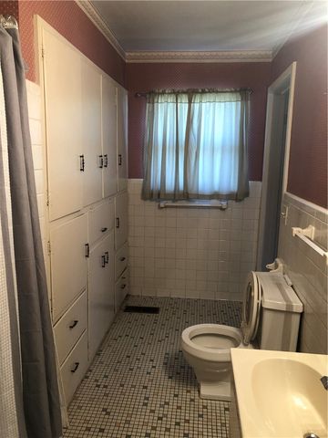 1601 N Sang Avenue, Fayetteville, AR 72703