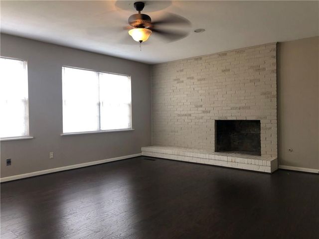 1601 N Sang Avenue, Fayetteville, AR 72703