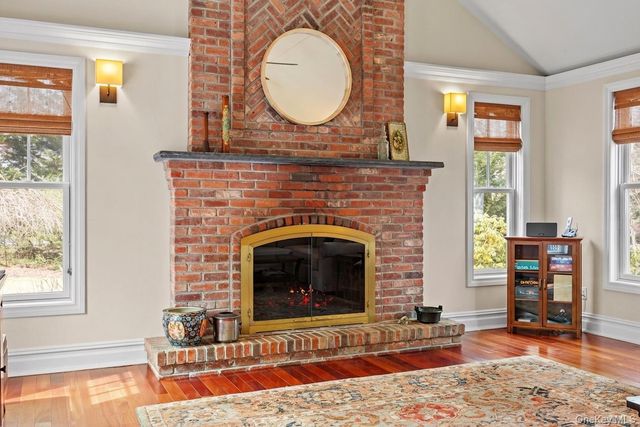 150 Quaker Path, Setauket, NY 11733