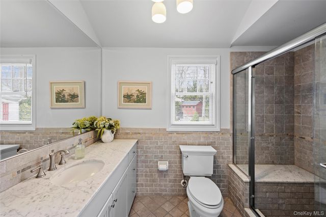 150 Quaker Path, Setauket, NY 11733