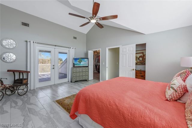 360 Gumbo Limbo LN, Marco Island, FL 34145