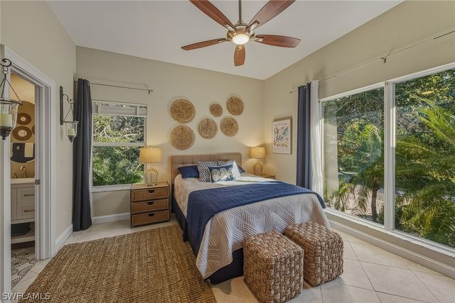 360 Gumbo Limbo LN, Marco Island, FL 34145