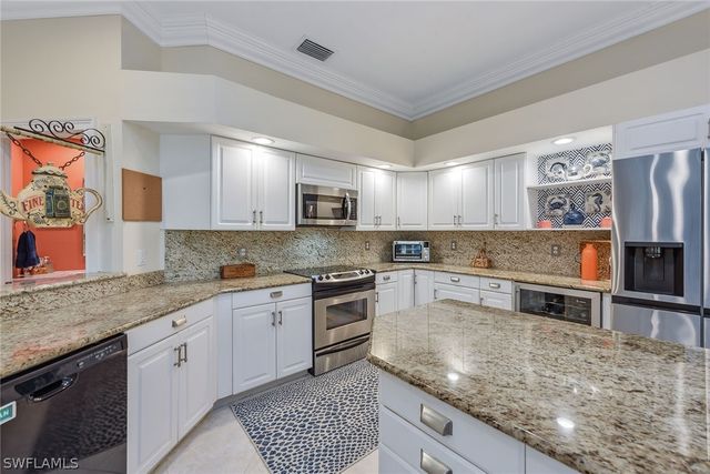 360 Gumbo Limbo LN, Marco Island, FL 34145