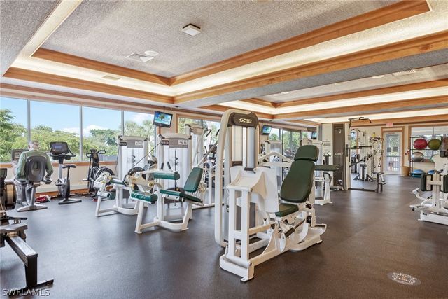 360 Gumbo Limbo LN, Marco Island, FL 34145