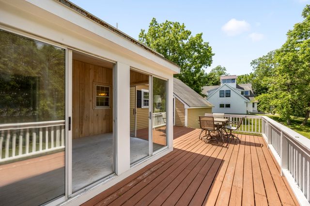 4 Ocean Ave, Newburyport, MA 01950