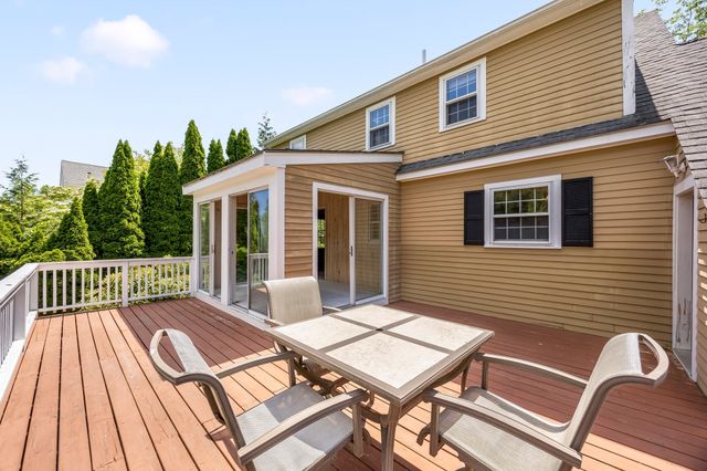 4 Ocean Ave, Newburyport, MA 01950