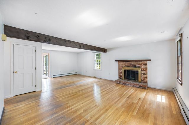 4 Ocean Ave, Newburyport, MA 01950