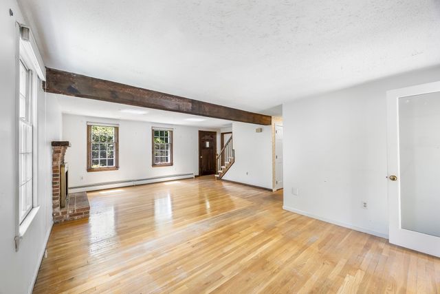 4 Ocean Ave, Newburyport, MA 01950